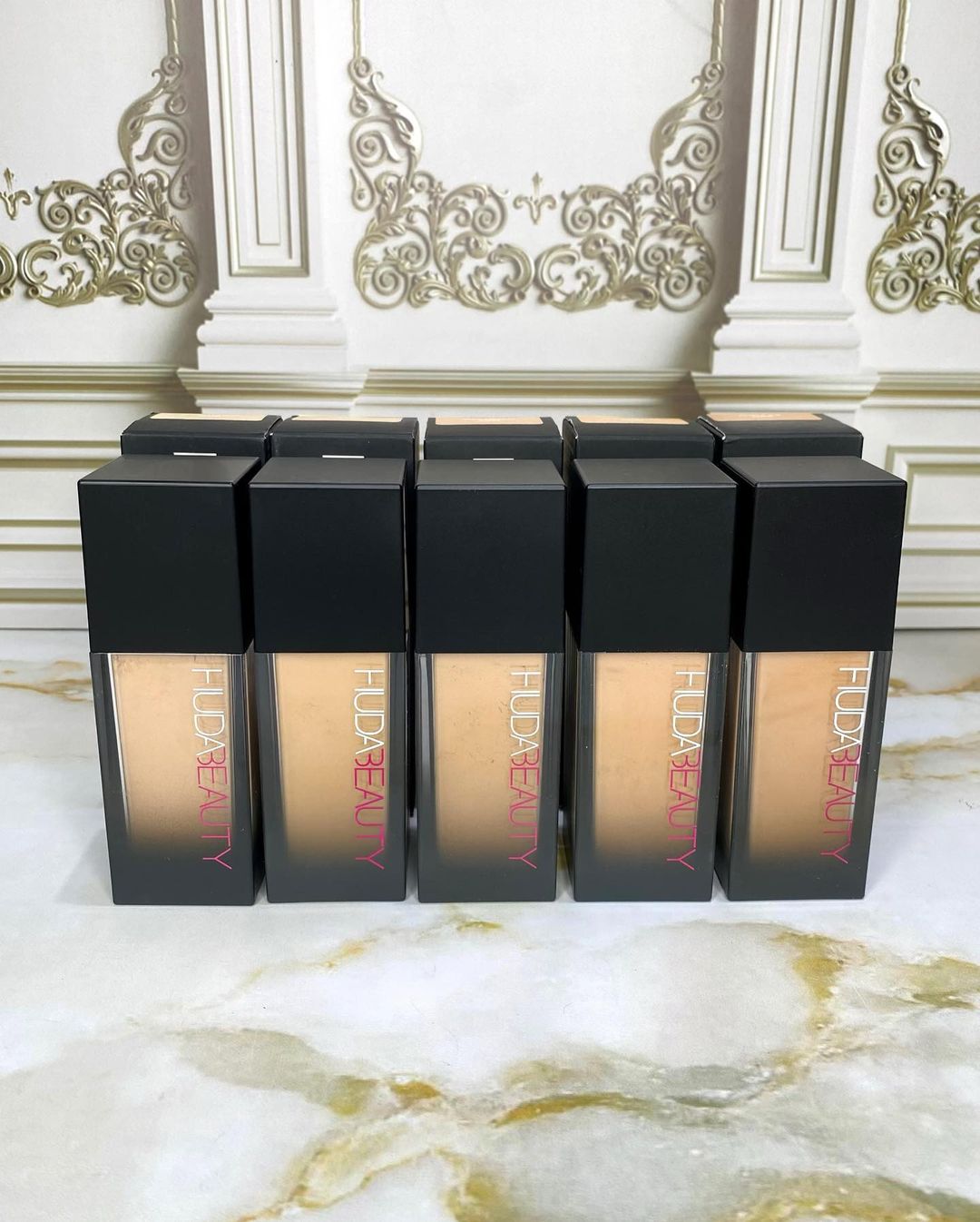 HUDA FAUXFILTER LUMINOUS MATTE CORRECTOR HONEY 1.7B